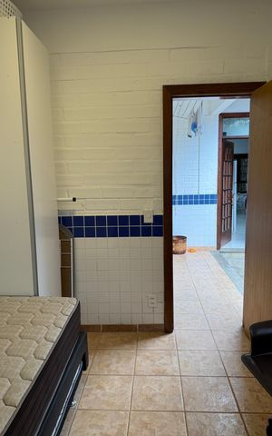 Casa de condomínio à venda com 367m², 4 quartos e 6 vagas