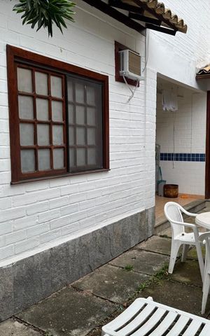 Casa de condomínio à venda com 367m², 4 quartos e 6 vagas