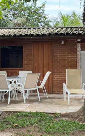 Casa de condomínio à venda com 367m², 4 quartos e 6 vagas