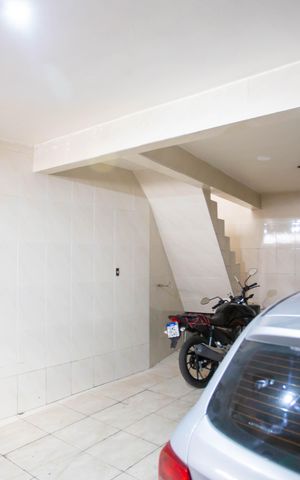 Casa à venda com 350m², 2 quartos e 3 vagasGaragem