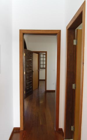 Casa para alugar com 525m², 5 quartos e 10 vagasSuíte