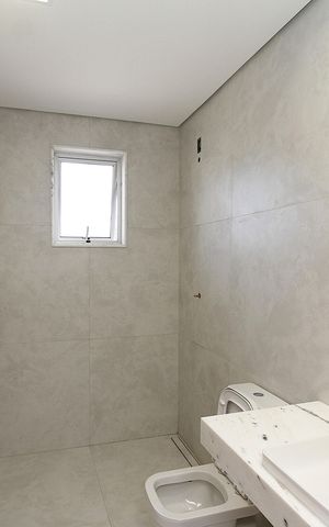 Casa para alugar com 525m², 5 quartos e 10 vagasBanheiro social 2