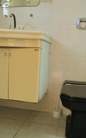 Casa à venda com 225m², 4 quartos e 2 vagasBanheiro da Suíte 