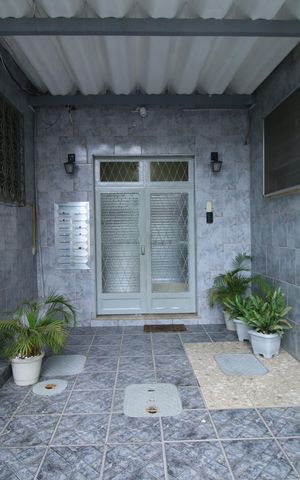 Apartamento à venda com 50m², 2 quartos e 1 vagaFachada e portaria