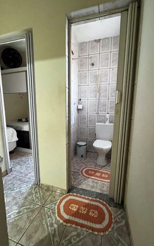 Casa à venda com 150m², 2 quartos e sem vaga Casa à venda com 150m², 2 quartos e sem vagaBanheiro