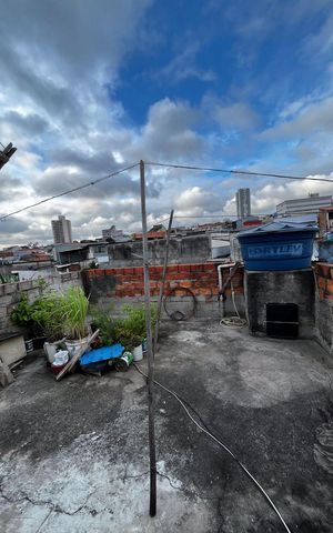 Casa à venda com 150m², 2 quartos e sem vaga Casa à venda com 150m², 2 quartos e sem vagaÁrea externa