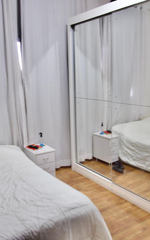 Casa à venda com 220m², 3 quartos e 3 vagas Casa à venda com 220m², 3 quartos e 3 vagasQuarto 1