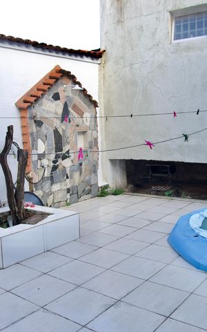Casa à venda com 220m², 3 quartos e 3 vagas Casa à venda com 220m², 3 quartos e 3 vagasÁrea Externa