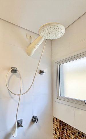 Casa à venda com 247m², 3 quartos e 5 vagas Casa à venda com 247m², 3 quartos e 5 vagasBanheiro