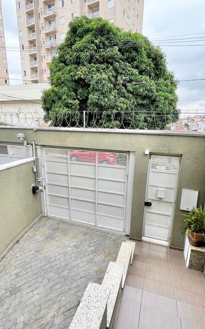 Casa à venda com 247m², 3 quartos e 5 vagas Casa à venda com 247m², 3 quartos e 5 vagasEntrada