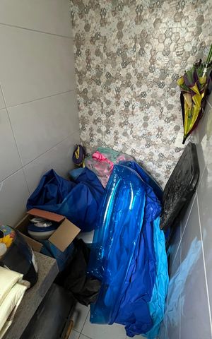 Casa à venda com 247m², 3 quartos e 5 vagas Casa à venda com 247m², 3 quartos e 5 vagasLavanderia Banheiro