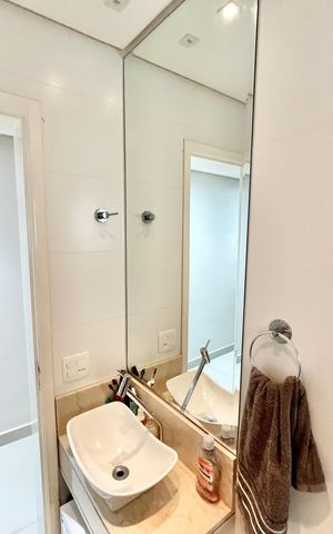 Casa à venda com 247m², 3 quartos e 5 vagas Casa à venda com 247m², 3 quartos e 5 vagasBanheiro 2