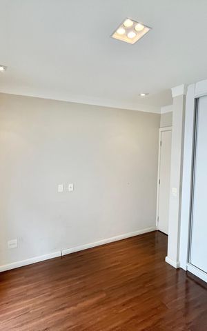 Casa à venda com 247m², 3 quartos e 5 vagas Casa à venda com 247m², 3 quartos e 5 vagasQuarto 3