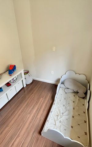 Casa à venda com 247m², 3 quartos e 5 vagas Casa à venda com 247m², 3 quartos e 5 vagasQuarto 2