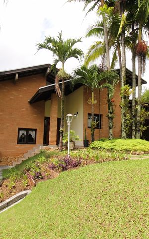 Casa de condomínio para alugar com 464m², 5 quartos e 9 vagasÁrea Externa