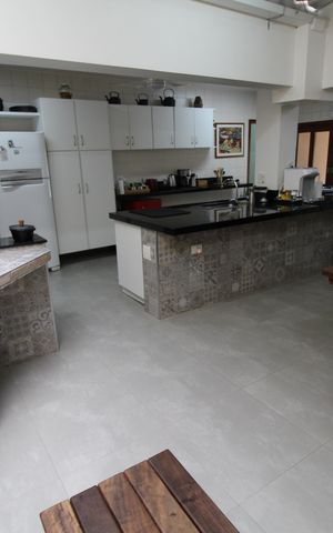 Casa de condomínio para alugar com 464m², 5 quartos e 9 vagasCozinha