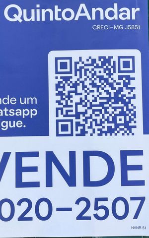 Casa à venda com 390m², 2 quartos e 4 vagas Casa à venda com 390m², 2 quartos e 4 vagasPlaquinha Instalada