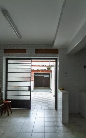 Casa à venda com 280m², 3 quartos e 4 vagasÁrea de Serviço