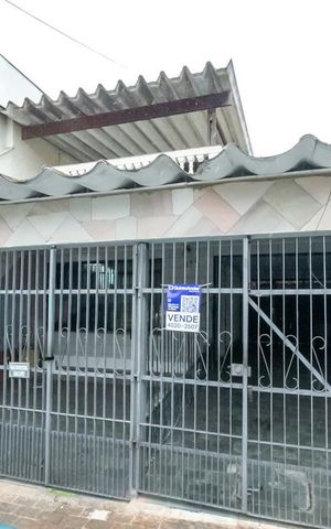 Casa à venda com 280m², 3 quartos e 4 vagasFachada 
