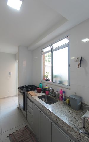 Apartamento à venda com 100m², 2 quartos e 2 vagasCozinha