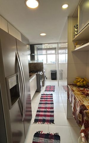 Apartamento à venda com 160m², 4 quartos e 2 vagasCozinha