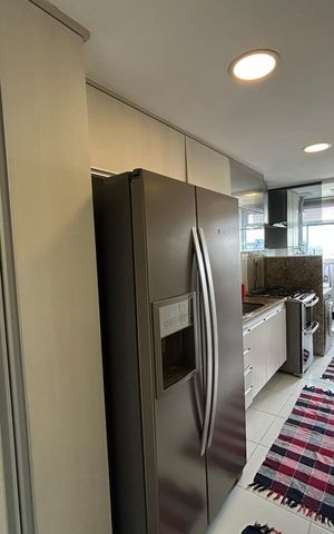 Apartamento à venda com 160m², 4 quartos e 2 vagasCozinha