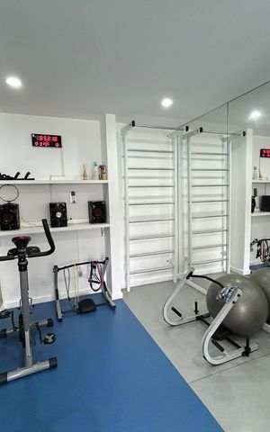 Apartamento à venda com 160m², 4 quartos e 2 vagasÁrea comum - Academia