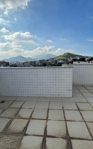 Apartamento à venda com 160m², 4 quartos e 2 vagasCobertura