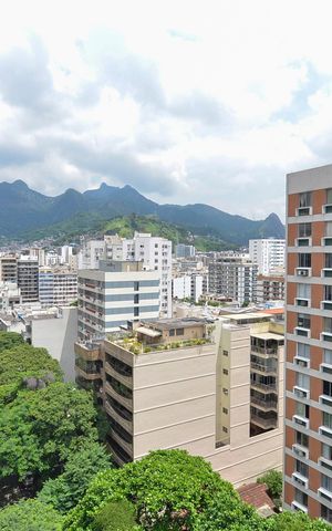 Apartamento à venda com 146m², 4 quartos e 2 vagas Apartamento à venda com 146m², 4 quartos e 2 vagasSala