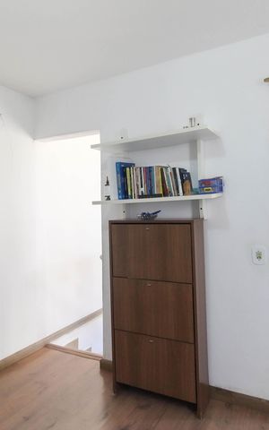 Casa à venda com 150m², 3 quartos e 1 vaga Casa à venda com 150m², 3 quartos e 1 vagaSala