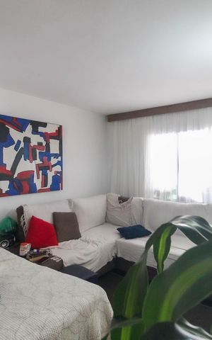 Casa à venda com 150m², 3 quartos e 1 vaga Casa à venda com 150m², 3 quartos e 1 vagaSala