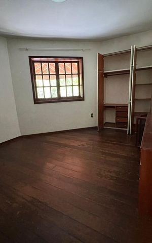 Casa de condomínio para alugar com 2000m², 3 quartos e 5 vagas