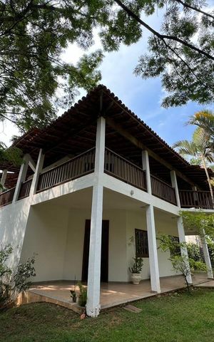 Casa de condomínio para alugar com 2000m², 3 quartos e 5 vagas
