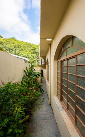 Casa para alugar com 198m², 2 quartos e 2 vagas Casa para alugar com 198m², 2 quartos e 2 vagasCorredor externo
