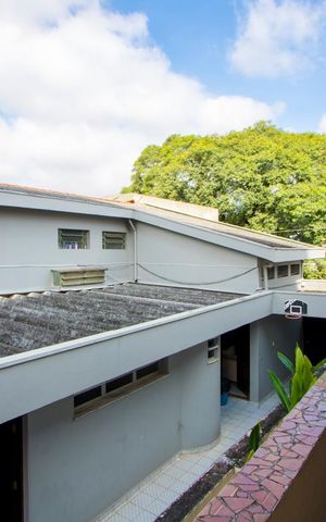 Casa para alugar com 198m², 2 quartos e 2 vagas Casa para alugar com 198m², 2 quartos e 2 vagasVaranda do quarto 1