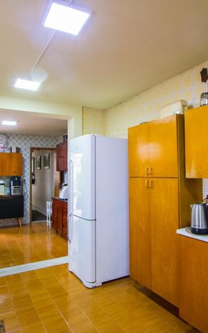 Casa para alugar com 198m², 2 quartos e 2 vagas Casa para alugar com 198m², 2 quartos e 2 vagasCozinha