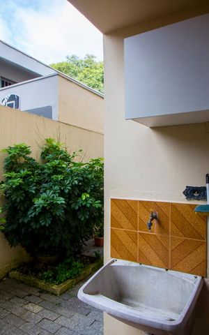 Casa para alugar com 198m², 2 quartos e 2 vagas Casa para alugar com 198m², 2 quartos e 2 vagasCorredor externo