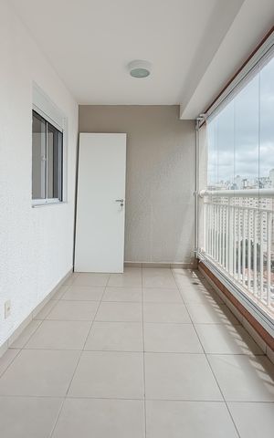 Apartamento à venda com 38m², 1 quarto e 1 vaga Apartamento à venda com 38m², 1 quarto e 1 vagaVaranda