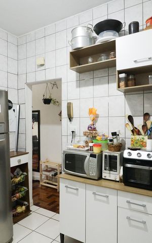Apartamento à venda com 75m², 2 quartos e sem vaga Apartamento à venda com 75m², 2 quartos e sem vagaCozinha e Área de Serviço
