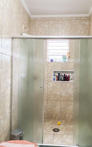 Casa para alugar com 220m², 5 quartos e 6 vagas Casa para alugar com 220m², 5 quartos e 6 vagasBanheiro