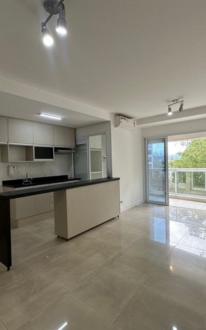 Apartamento à venda com 70m², 2 quartos e 1 vaga Apartamento à venda com 70m², 2 quartos e 1 vagaSala