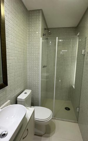 Apartamento à venda com 70m², 2 quartos e 1 vaga Apartamento à venda com 70m², 2 quartos e 1 vagaBanheiro