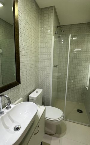 Apartamento à venda com 70m², 2 quartos e 1 vaga Apartamento à venda com 70m², 2 quartos e 1 vagaBanheiro