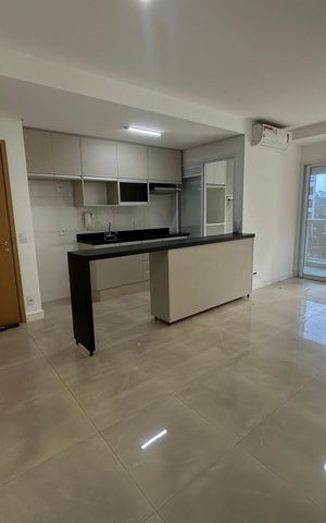 Apartamento à venda com 70m², 2 quartos e 1 vaga Apartamento à venda com 70m², 2 quartos e 1 vagaSala