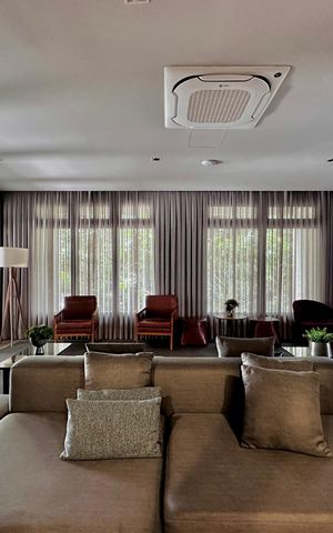 Studio para alugar com 24m², 1 quarto e sem vaga Studio para alugar com 24m², 1 quarto e sem vagaSalão de Festas