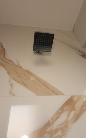 Apartamento à venda com 105m², 3 quartos e 2 vagasBanheiro Social - Chuveiro