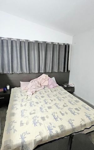 Casa à venda com 419m², 5 quartos e 4 vagas Casa à venda com 419m², 5 quartos e 4 vagasQuarto 2
