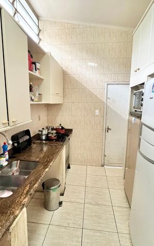 Casa à venda com 419m², 5 quartos e 4 vagas Casa à venda com 419m², 5 quartos e 4 vagasCozinha