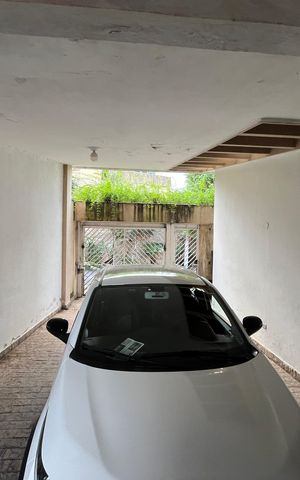 Casa à venda com 419m², 5 quartos e 4 vagas Casa à venda com 419m², 5 quartos e 4 vagasGaragem