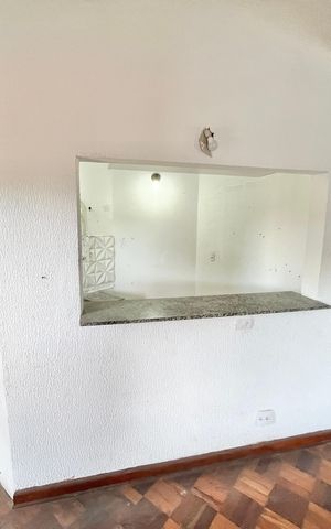 Casa à venda com 419m², 5 quartos e 4 vagas Casa à venda com 419m², 5 quartos e 4 vagasSala/Cozinha 2
